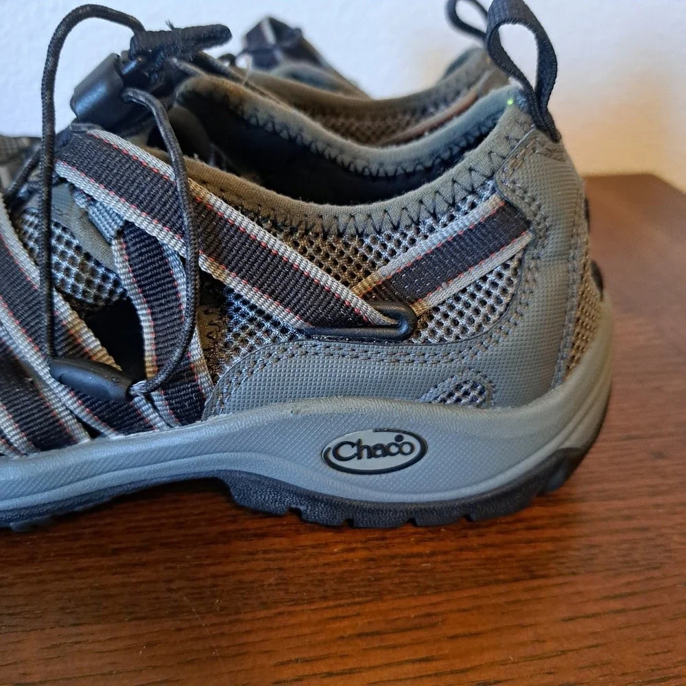 Chaco Mens Trail Shoes Gray Black Bungee Lace Vibram Sole Hiking Water Sandals